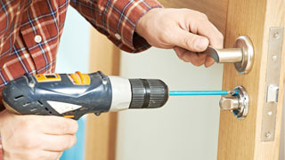 Automotive Locksmith at 48146, Michigan